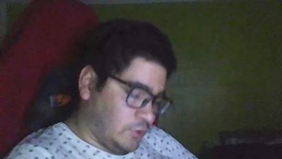 luciano_34 live cam on Cam4