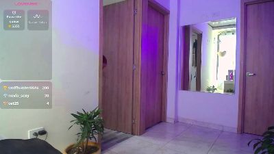 luciiana_lov3 live cam on Cam4