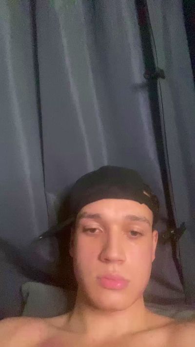 lucky867 live cam on Cam4