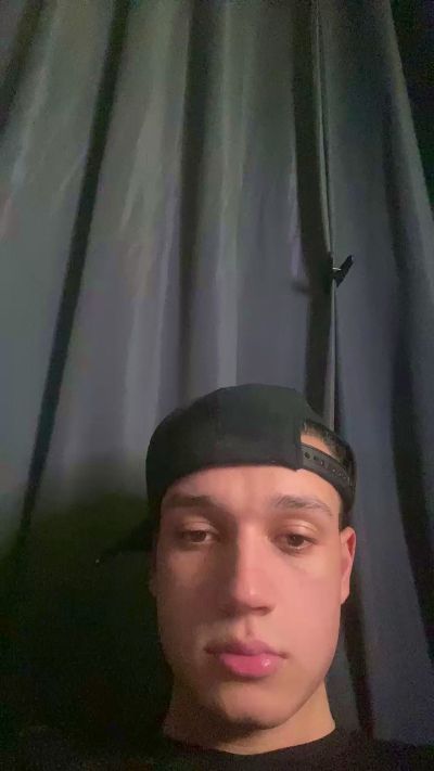 lucky867 live cam on Cam4