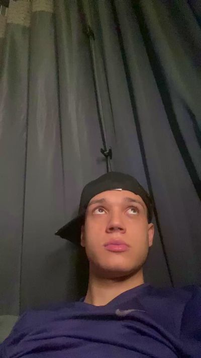 lucky867 live cam on Cam4