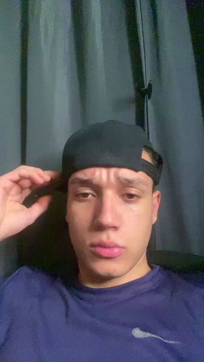 lucky867 live cam on Cam4