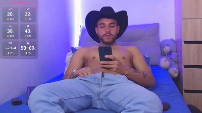 lucky_blessed live cam on Cam4