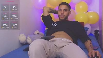 lucky_blessed live cam on Cam4
