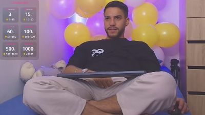 lucky_blessed live cam on Cam4
