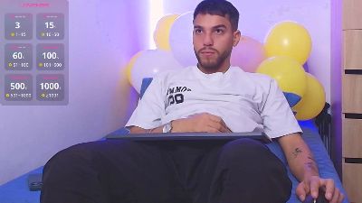 lucky_blessed live cam on Cam4