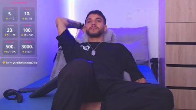 lucky_blessed live cam on Cam4