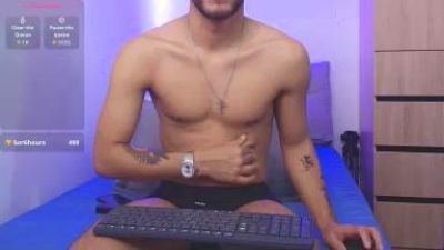 lucky_blessed live cam on Cam4