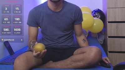 lucky_blessed live cam on Cam4