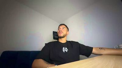 lucky_blessed live cam on Cam4