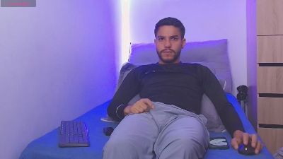 lucky_blessed live cam on Cam4