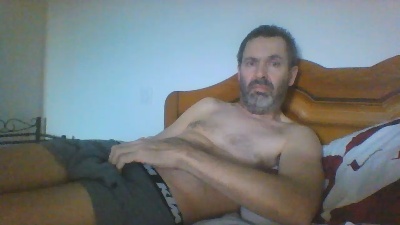 luckyfun85 live cam on Cam4