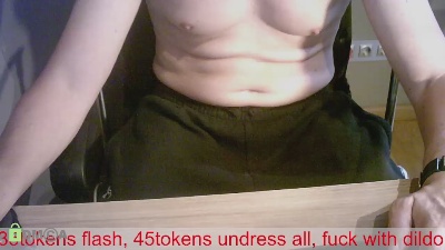luckyluck4 live cam on Cam4