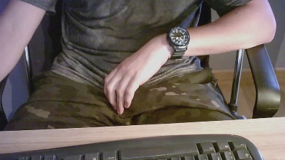 luckyluck4 live cam on Cam4