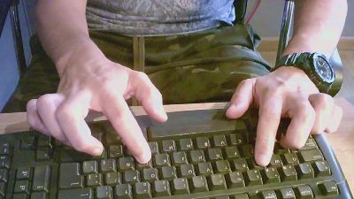 luckyluck4 live cam on Cam4