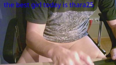 luckyluck4 live cam on Cam4