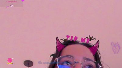 lucy_blue28_ live cam on Cam4