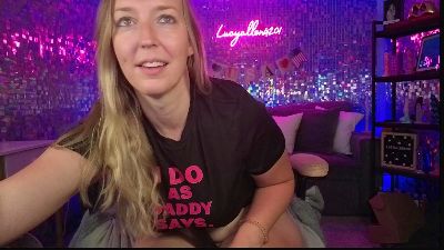 lucyallen4201 live cam on Cam4