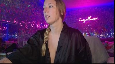 lucyallen4201 live cam on Cam4