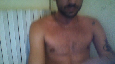 ludo899 live cam on Cam4