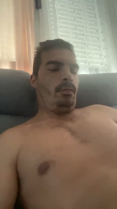 luis00es live cam on Cam4