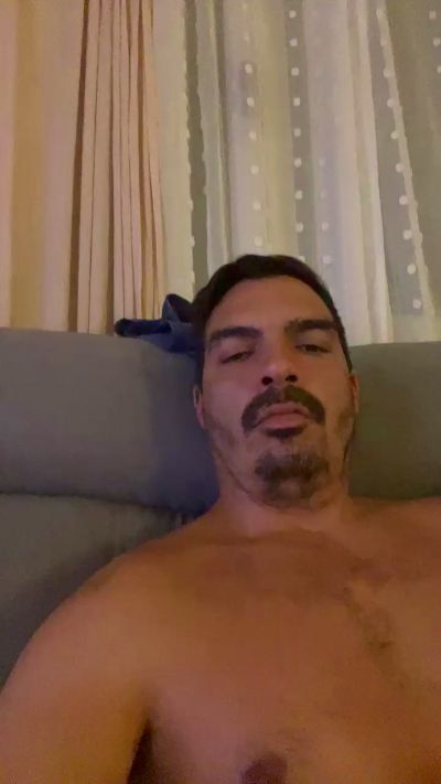 luis00es live cam on Cam4