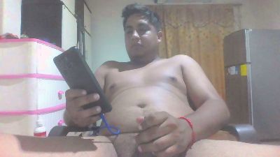 luis04072 live cam on Cam4