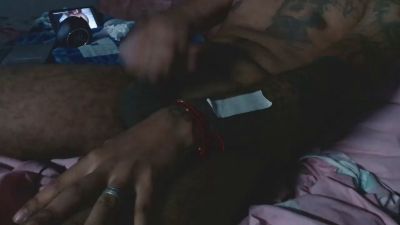 luis3204 live cam on Cam4