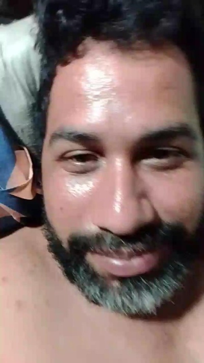 luis3963a2 live cam on Cam4