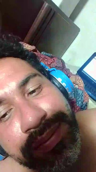 luis3963a2 live cam on Cam4