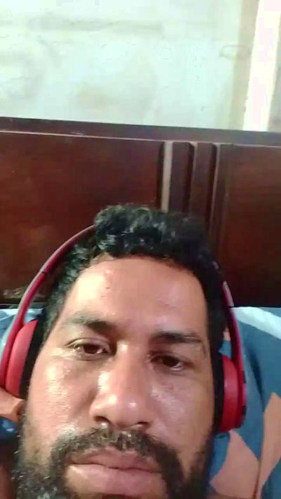 luis3963a2 live cam on Cam4