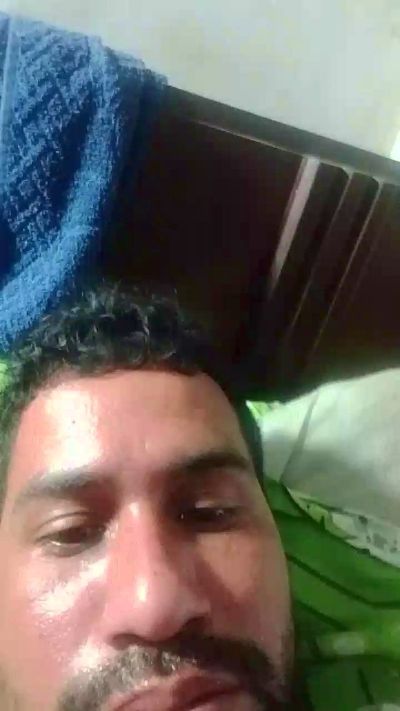 luis3963a2 live cam on Cam4