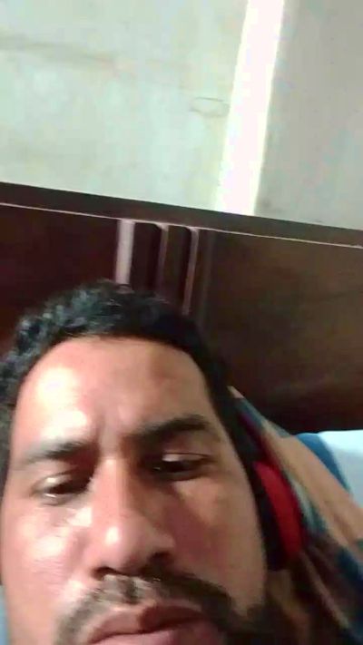 luis3963a2 live cam on Cam4
