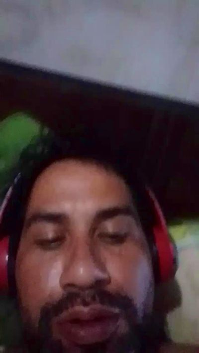 luis3963a2 live cam on Cam4