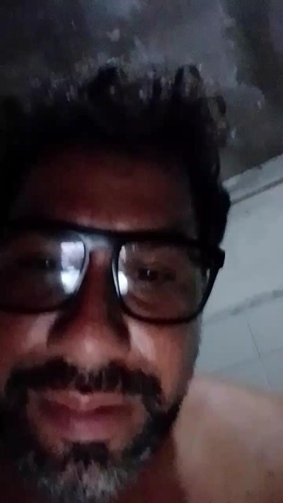 luis3963a2 live cam on Cam4