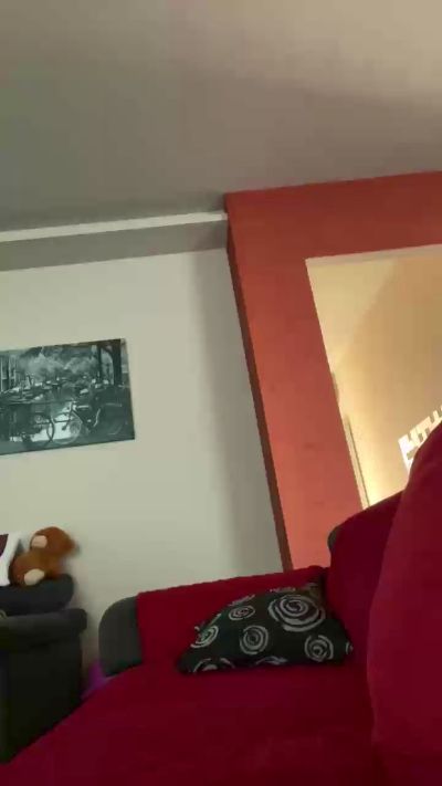 luis5619 live cam on Cam4