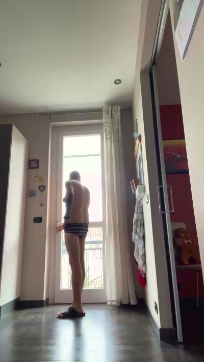 luis5619 live cam on Cam4