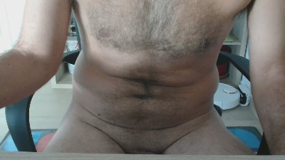 luis___32 live cam on Cam4
