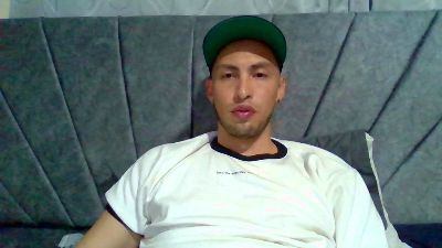 luis_vergon_ live cam on Cam4