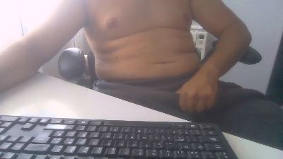 luisin_polo live cam on Cam4