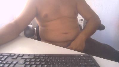 luisin_polo live cam on Cam4