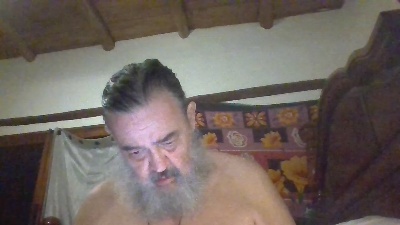 luisma5264 live cam on Cam4
