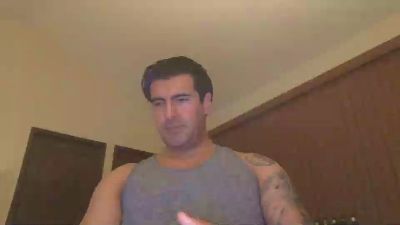 luiso2905 live cam on Cam4