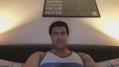 luiso2905 live cam on Cam4