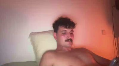 luisvs9992 live cam on Cam4