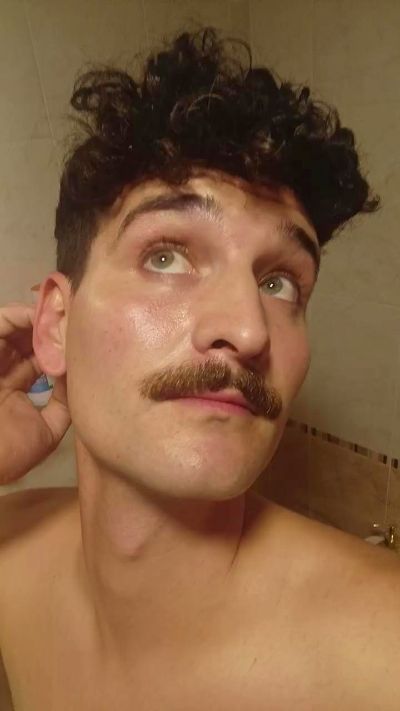 luisvs9992 live cam on Cam4