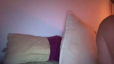 luisvs9992 live cam on Cam4