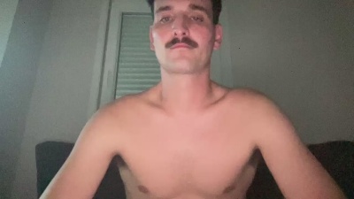 luisvs9992 live cam on Cam4