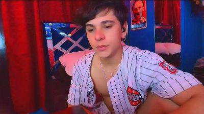 luke_howland live cam on Cam4
