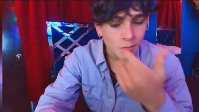 luke_howland live cam on Cam4